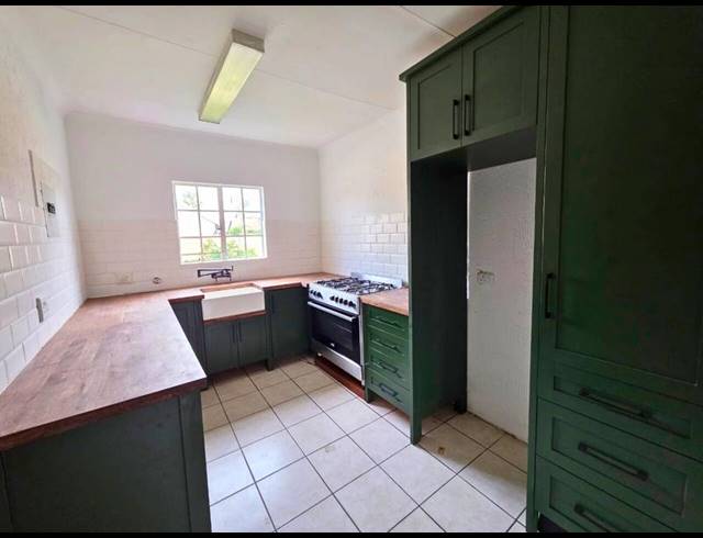 2 BEDROOM PROPERTY TO RENT IN GLEN MARAIS